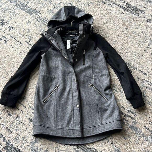 Express Coat size Medium NWT - Picture 1 of 6